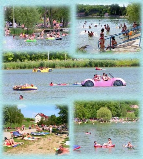 Képeslapszerű fotómontázs a Bánki-tóról. Strandon pihenő emberekkel, fürdőzőkkel, vízibiciklizőkkel.